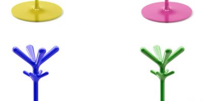 POP, l’appendiabiti a stelo si rinnova nei colori blu, rosa, giallo e verde.