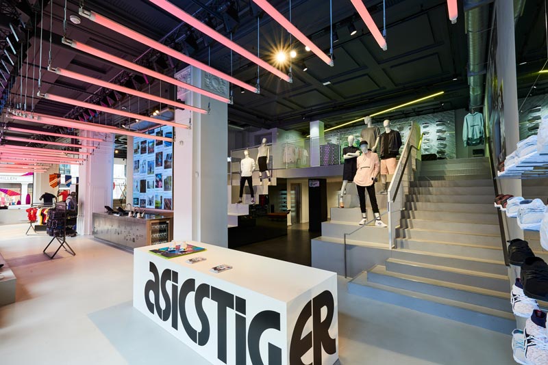 Asics flagship store Londra Regent Street