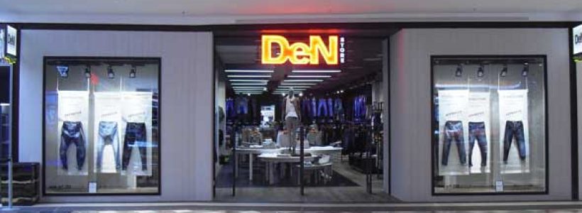 Primo opening del 2012 per DeN store.