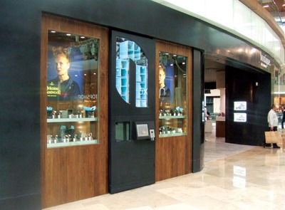 distributore automatico per la vendita di orologi e gioiell