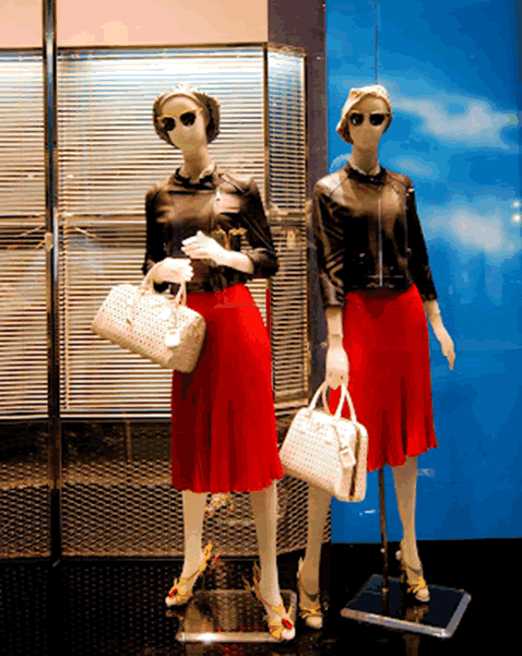 vetrine Prada di Milano