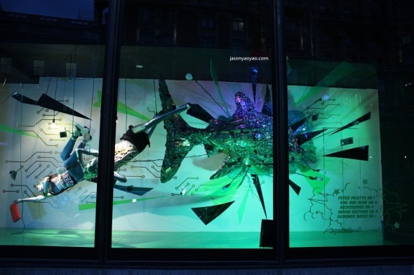 HARVEY NICHOLS vetrine Londra