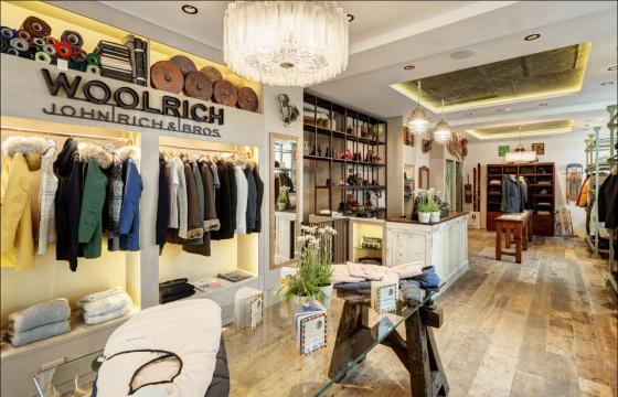 WOOLRICH STORE Cortina