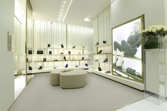 Giuseppe Zanotti Design via Montenapoleone Milano