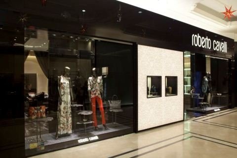 Roberto Cavalli, Bucarest