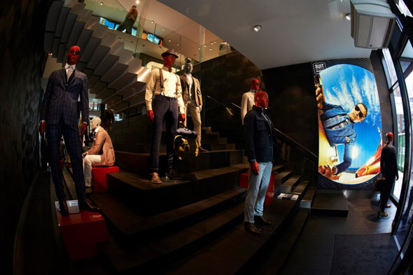 SUITSUPPLY apre ad Amburgo