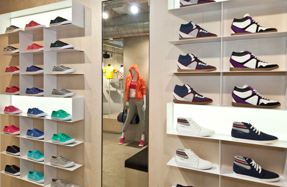 LE COQ SPORTIF flagship store Londra
