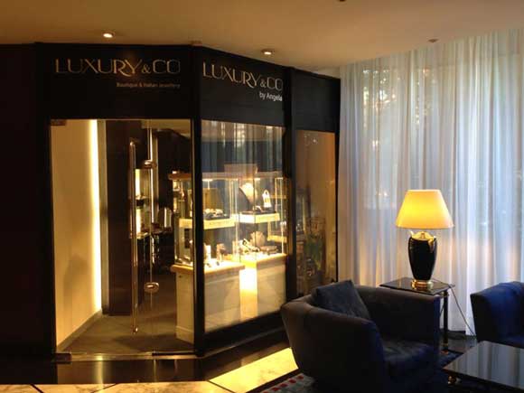AN_arredamento-negozi-Ippocampo-Jewels_showroom-Hotel-Princesa-Sofia IPPOCAMPO JEWELS Barcellona