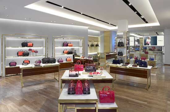 Boutique FURLA REGENT-STREET LONDRA Furla Regent street Londra