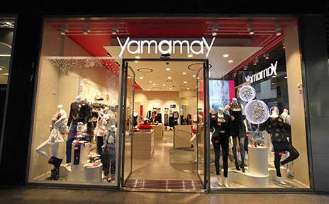 flagship store Yamamay in Corso Vittorio Emanuele a Milano