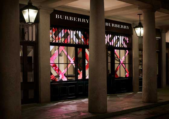 BURBERRY THE BURBERRY BEAUTY BOX Londra BURBERRY Londra the BURBERRY BEAUTY BOX