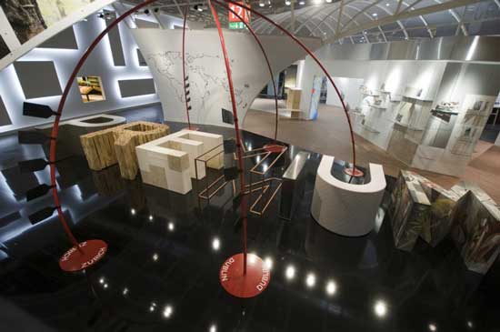Umdasch shopfitting euroshop 2014