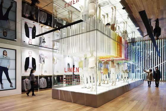 Emmanuelle-Moureaux-Uniqlo Ginza