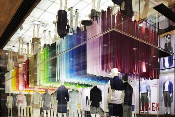 Emmanuelle-Moureaux-Uniqlo Ginza