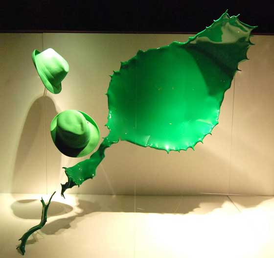 Hermes_window_Paris
