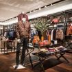 BURBERRY nuovo flagship store a Shanghai.