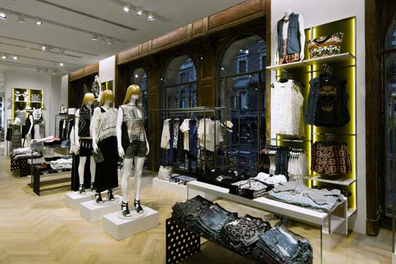 Ovs flagship via Dante Milano