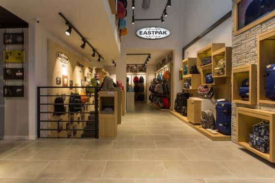store Vans Eastpak Milano