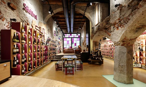 Studio Monovolume Architecture signs the HARPF DRINK SHOP in Bruneck