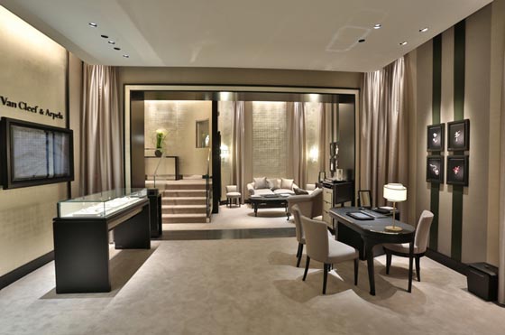 Van Cleef Arpels Milano 