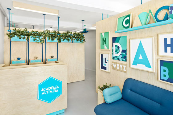 Masquespacio redesigns the brand and space from Acadèmia Altimira