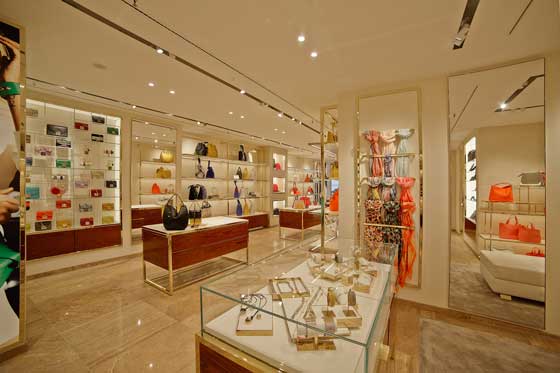 boutique FURLA Monaco