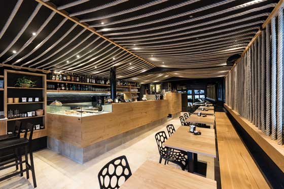 Architetti Silvia Simionato & Marina Calcinoni progetto Bar AL PARLAMENTO Venezia