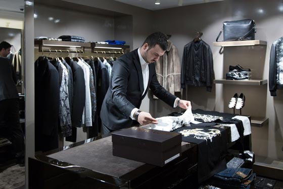 roberto-cavalli-boutique-teheran-an-retail-design-news Roberto Cavalli boutique Teheran