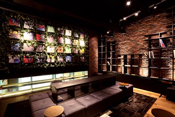 both_music_store_shanghai-prisma-design-an-shopfitting-magazine