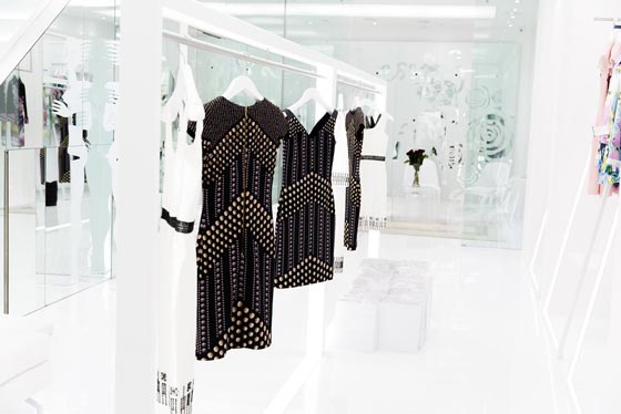 Il flagship store Vanessa Gounden al 55A Conduit Street di Londra sceglie Effebi come partner per la realizzazione degli interni.