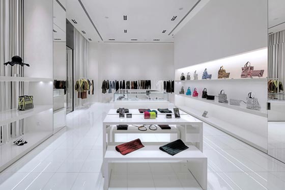 Nuovo flagship store Issey Miyake