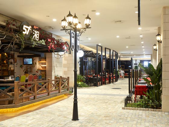 Garde designed JOYYARD, the commercial space of the 5th and 6th floor inside the shopping center Joy City Chaoyang in Beijing, China. 