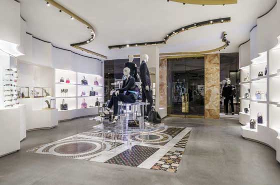 versace boutique boston