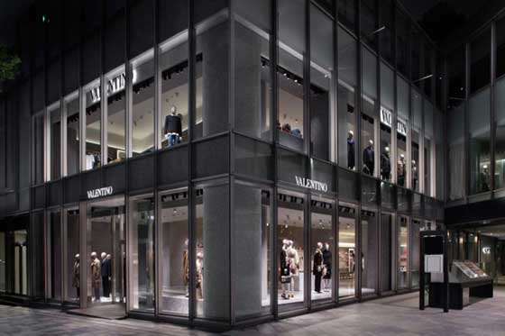 Valentino apre il suo primo flagship store a Tokyo