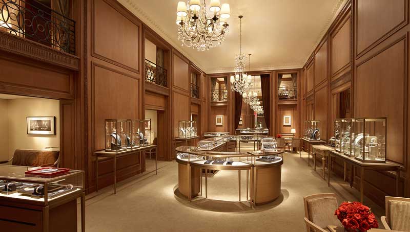 Cartier riapre la storica boutique newyorkese all'angolo tra la Fifth Avenue e la 52esima strada