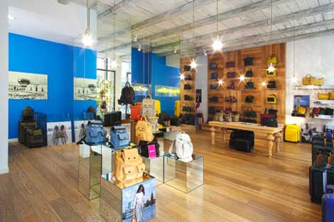 mandarina duck negozio monomarca milano