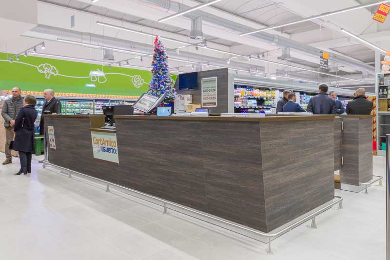 Cefla Shopfitting allestimento Iperal