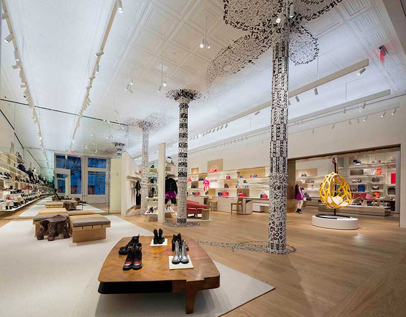 Louis Vuitton boutique galleria Soho