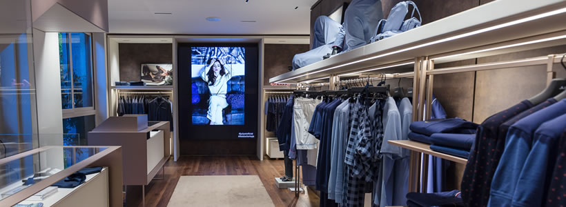 Julipet flagship store Milano