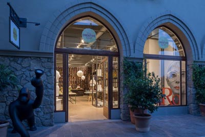 The Creative Spot Fidenza Village pop up store design moda