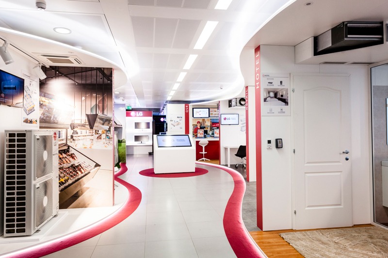 LG ELECTRONICS air conditioning showroom