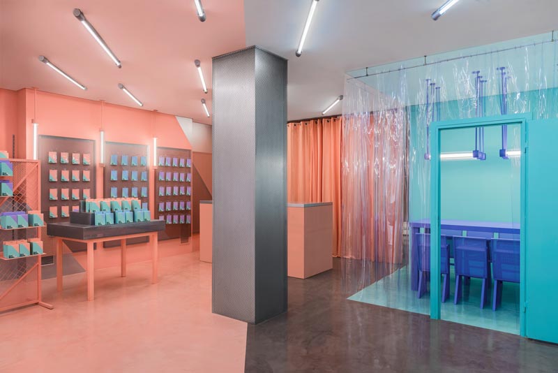 Masquespacio designs Doctor Manzana store