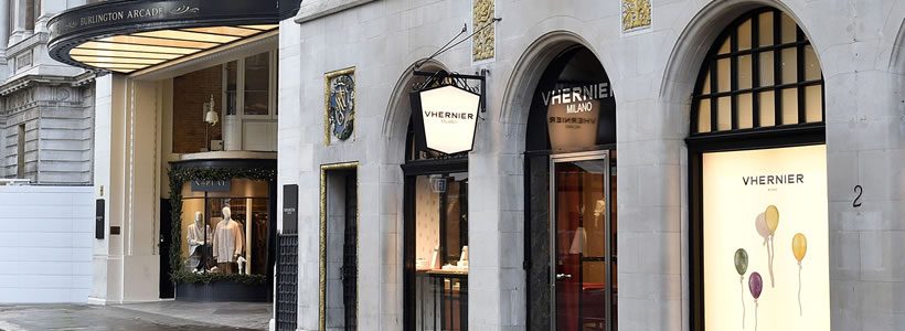 VHERNIER, marchio italiano di alta gioielleria, ha aperto a Londra la sua prima boutique monomarca.