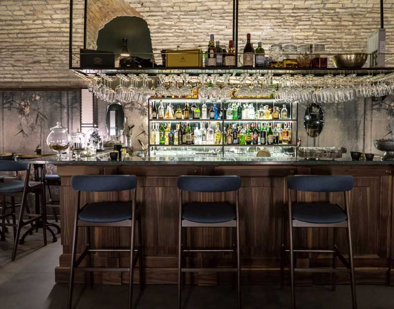 Tommaso Guerra firma l’interior design del ristorante Stilelibero di Roma.