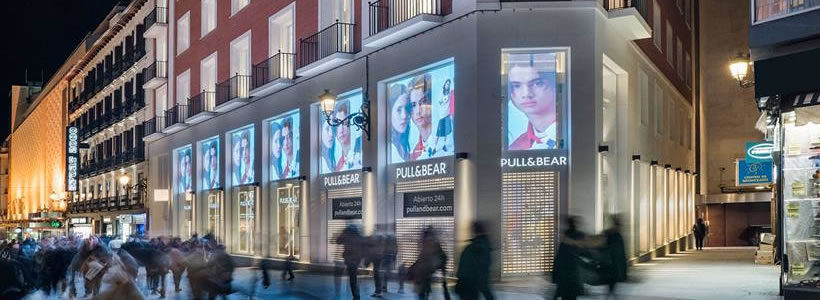 Pull&Bear: aperto a Madrid, in Calle Preciados, il negozio più grande.