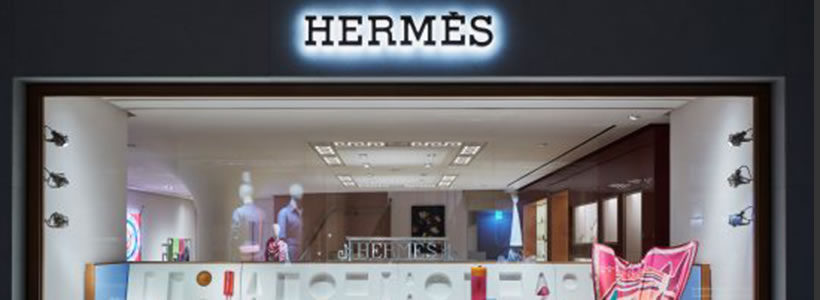 Hermès riapre, completamente ristrutturata, la boutique di Venezia.