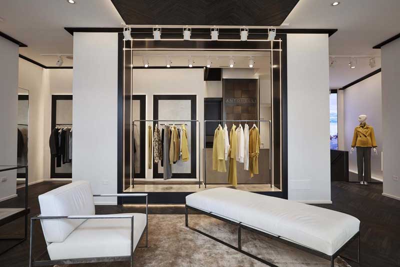 ANTONELLI FIRENZE negozio monomarca Milano