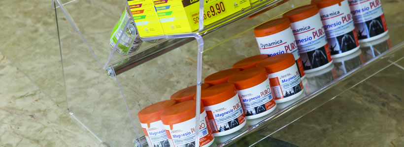 espositore innovativo in plexiglass per farmacie