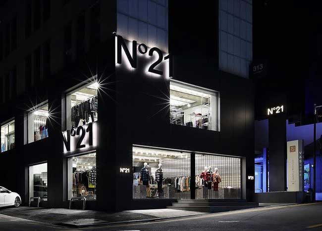 N°21 flagship store Seoul Corea
