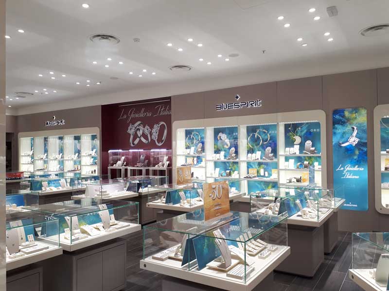 La boutique Bluespirit di Roma nel centro commerciale Euroma2